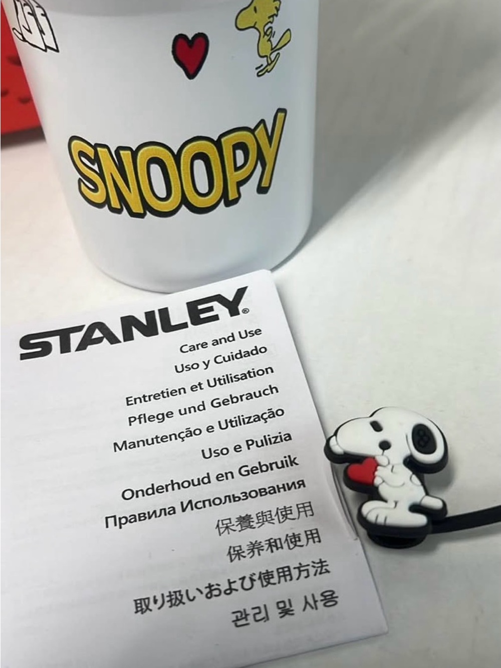 Stanley Snoopy White & Yellow Insulated Party Tumbler - Picture 4 of 4